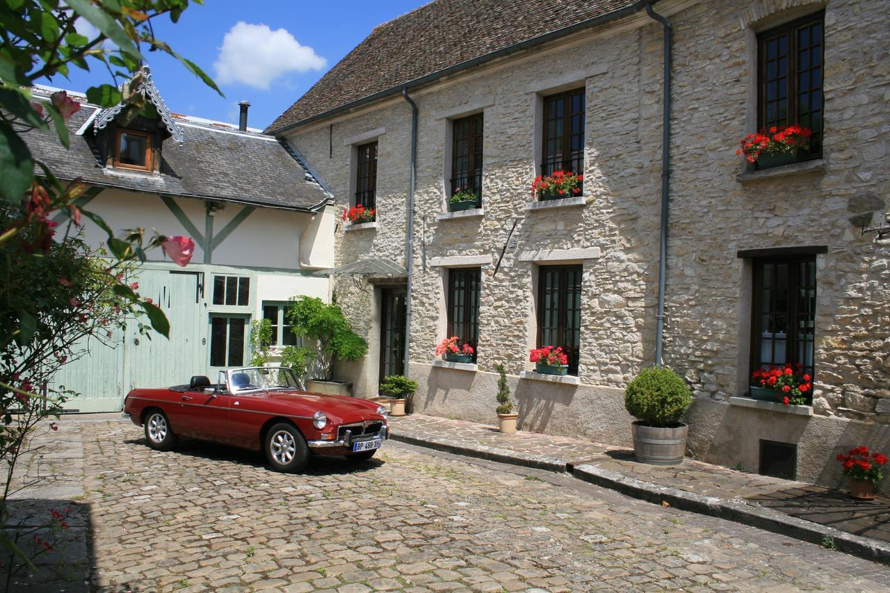Au Relais De Chaussy Bed & Breakfast Exterior photo